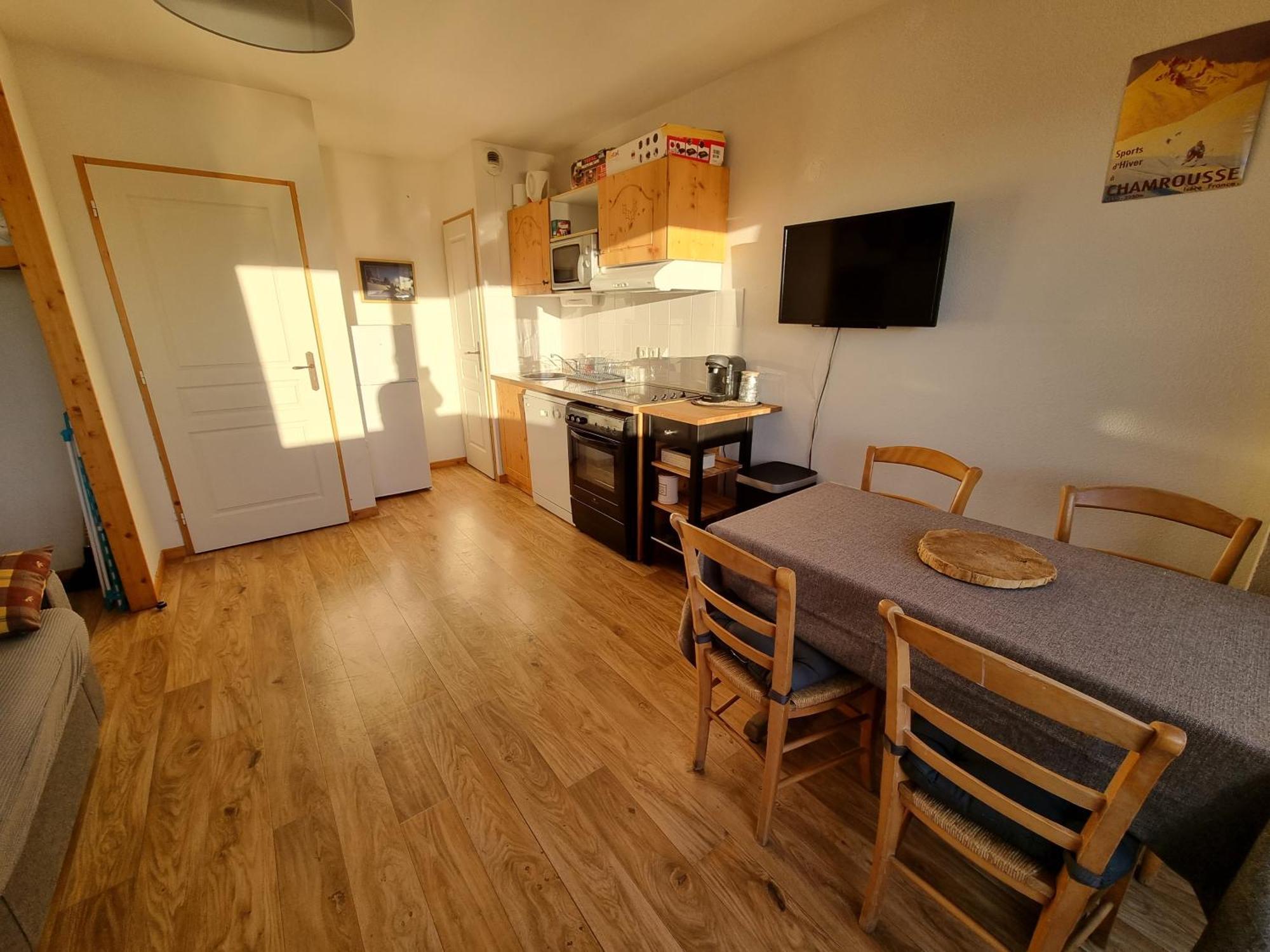 Appartement 4 Personnes 32M2 Au Pied Des Pistes- Wifi- Balcon Sud- Chamrousse 1650 المظهر الخارجي الصورة